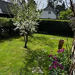 Mit Garten *