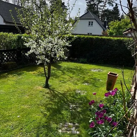 Mit Garten *