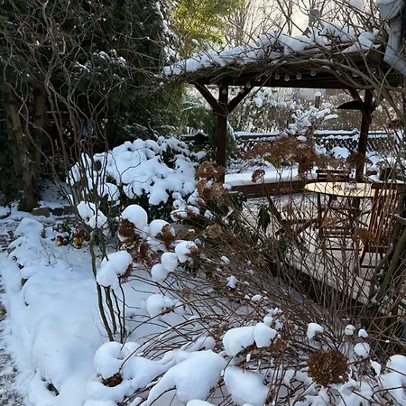 Διαμέρισμα Mit Garten *